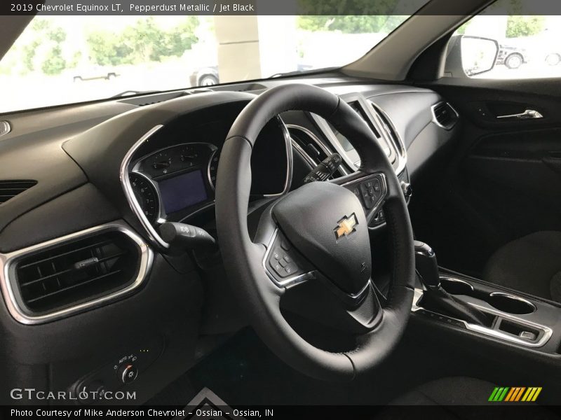 Pepperdust Metallic / Jet Black 2019 Chevrolet Equinox LT
