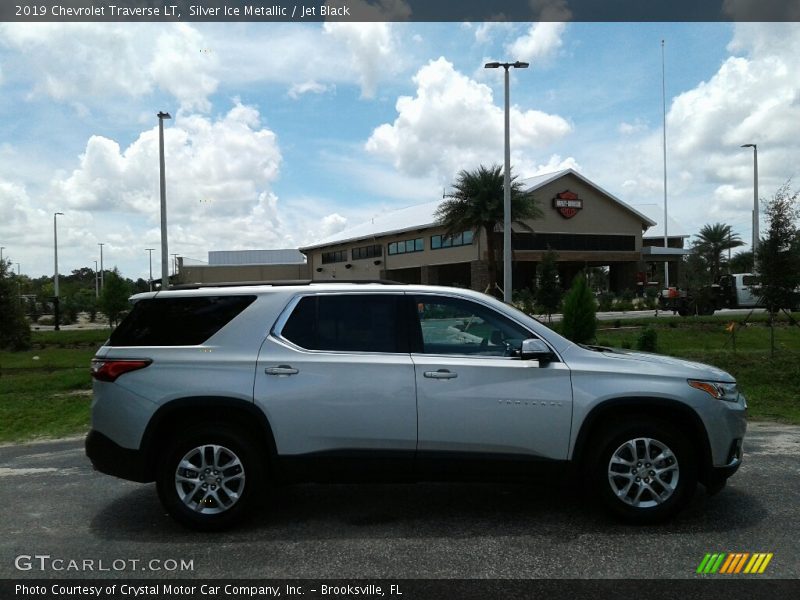 Silver Ice Metallic / Jet Black 2019 Chevrolet Traverse LT
