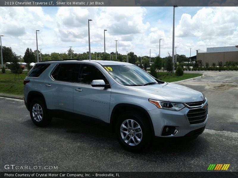 Silver Ice Metallic / Jet Black 2019 Chevrolet Traverse LT