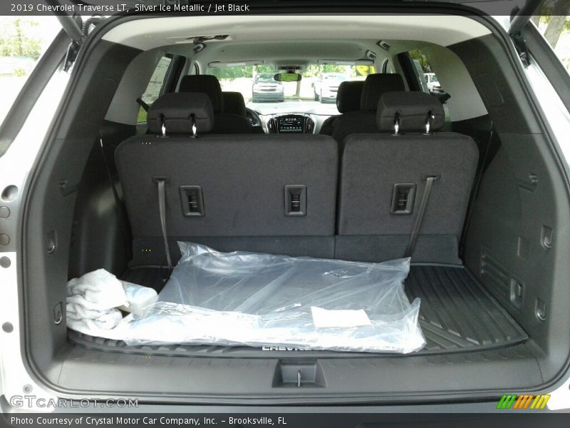 Silver Ice Metallic / Jet Black 2019 Chevrolet Traverse LT