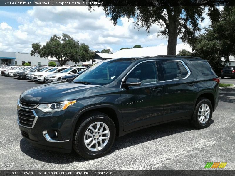 Graphite Metallic / Jet Black 2019 Chevrolet Traverse LT