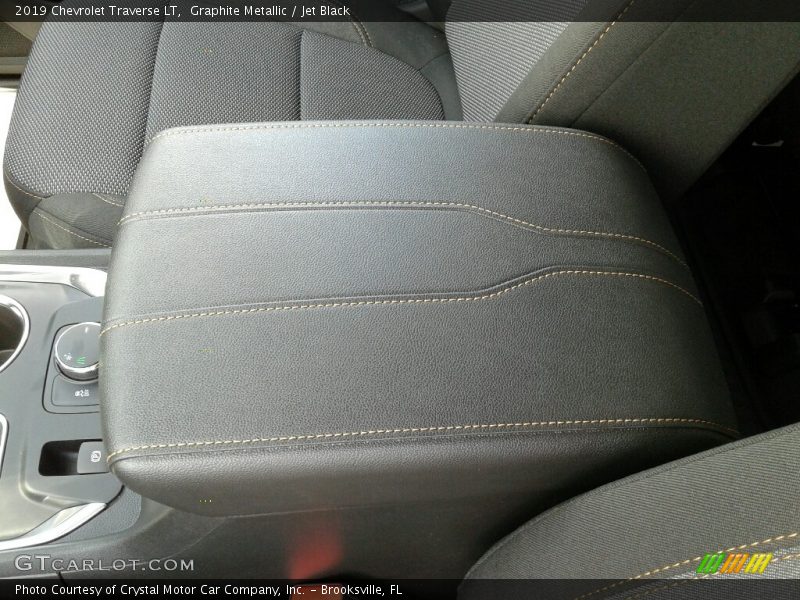 Graphite Metallic / Jet Black 2019 Chevrolet Traverse LT