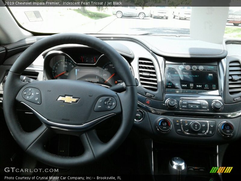 Iridescent Pearl Tricoat / Jet Black 2019 Chevrolet Impala Premier