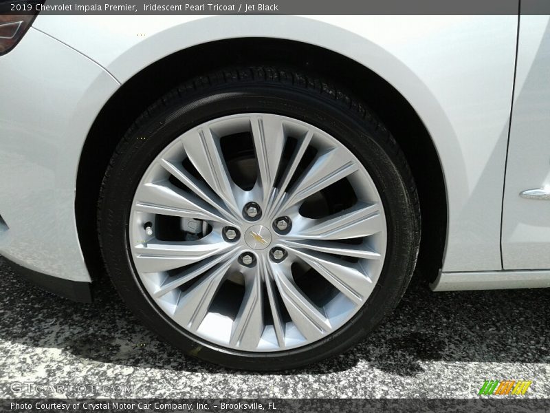 Iridescent Pearl Tricoat / Jet Black 2019 Chevrolet Impala Premier