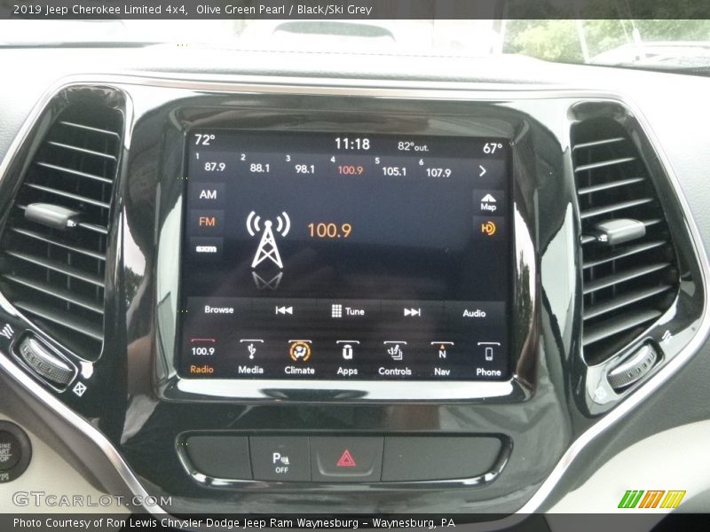 Olive Green Pearl / Black/Ski Grey 2019 Jeep Cherokee Limited 4x4