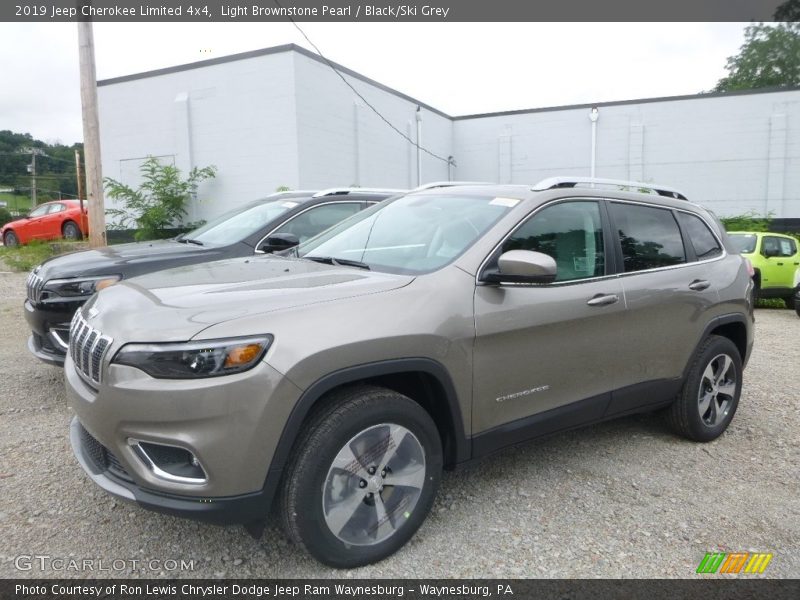Light Brownstone Pearl / Black/Ski Grey 2019 Jeep Cherokee Limited 4x4