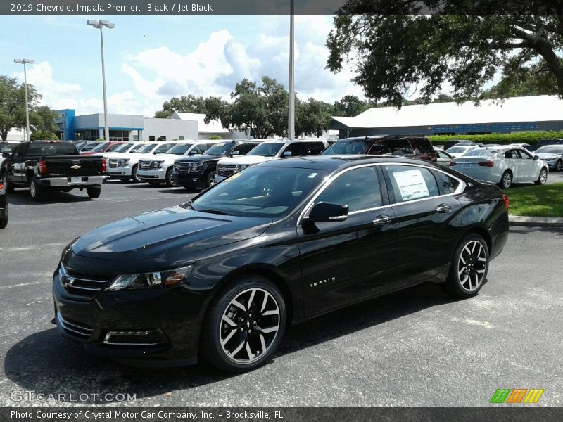 Front 3/4 View of 2019 Impala Premier