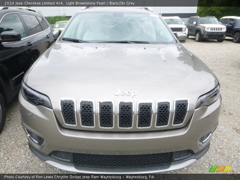 Light Brownstone Pearl / Black/Ski Grey 2019 Jeep Cherokee Limited 4x4