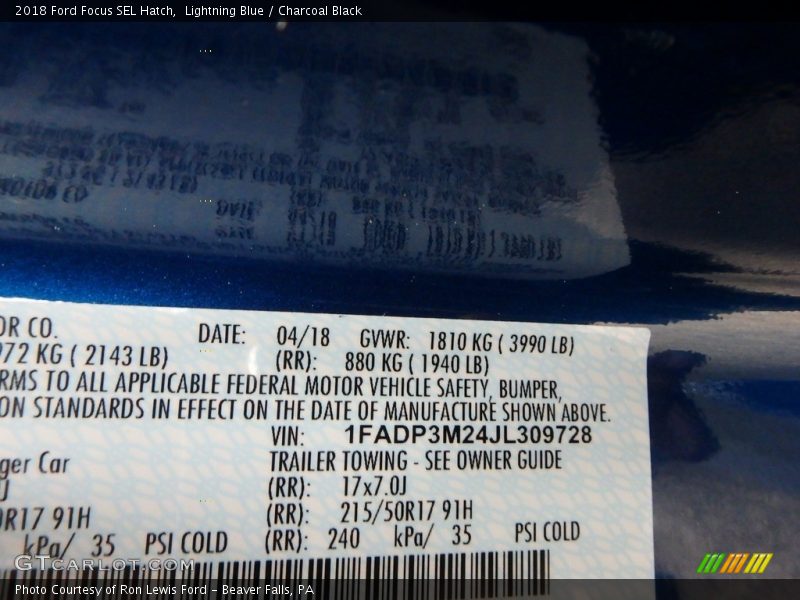 Lightning Blue / Charcoal Black 2018 Ford Focus SEL Hatch
