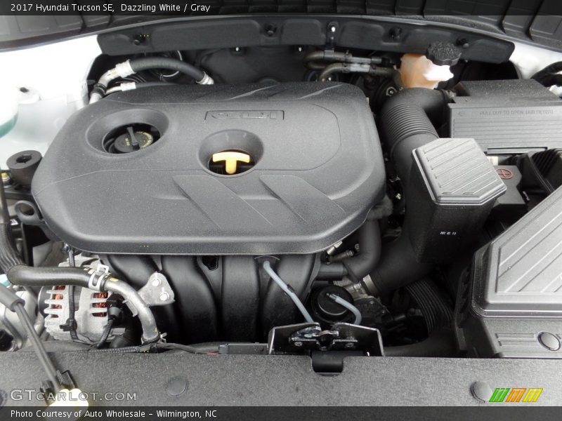 Dazzling White / Gray 2017 Hyundai Tucson SE
