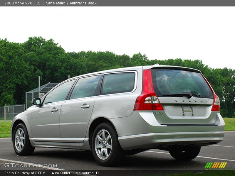 Silver Metallic / Anthracite Black 2008 Volvo V70 3.2