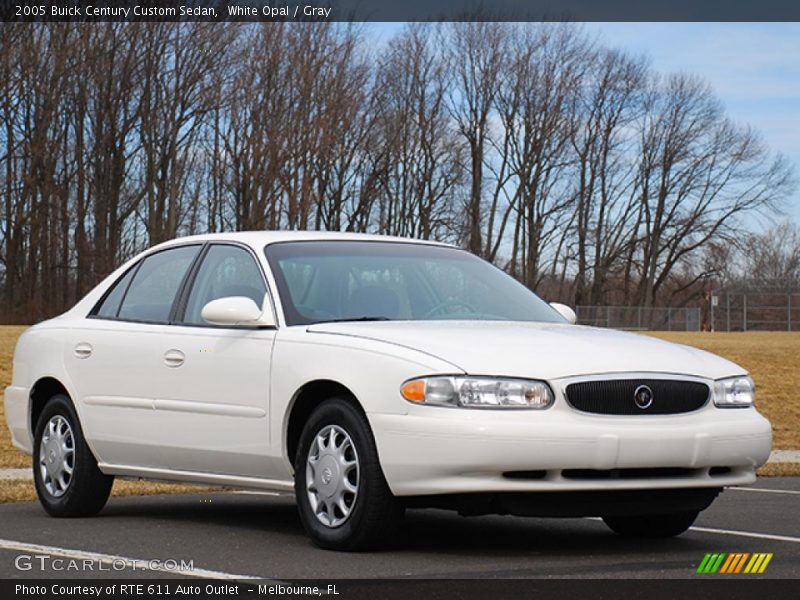 White Opal / Gray 2005 Buick Century Custom Sedan