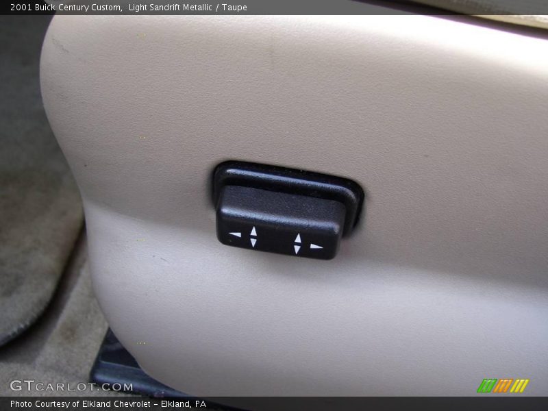 Light Sandrift Metallic / Taupe 2001 Buick Century Custom