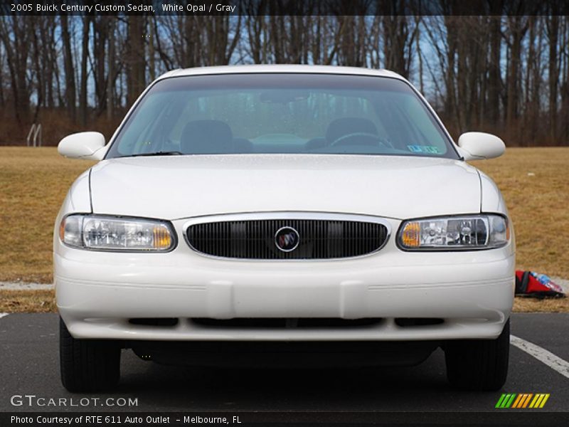 White Opal / Gray 2005 Buick Century Custom Sedan