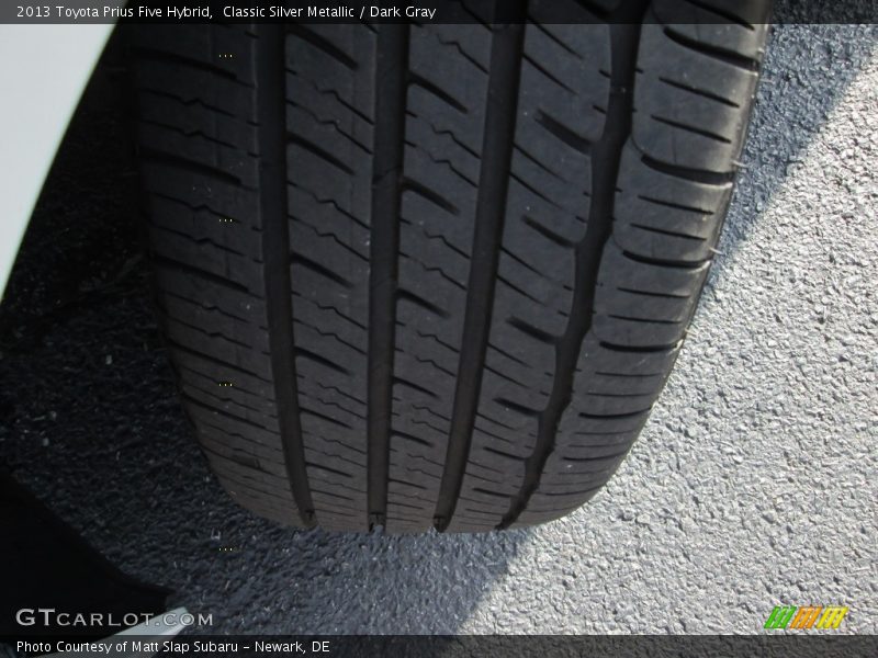 Classic Silver Metallic / Dark Gray 2013 Toyota Prius Five Hybrid