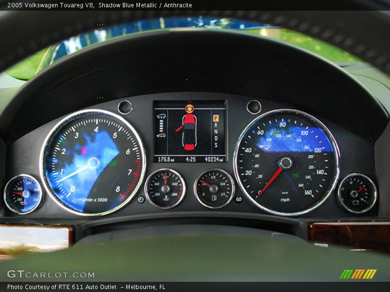 Shadow Blue Metallic / Anthracite 2005 Volkswagen Touareg V8