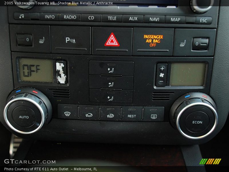 Shadow Blue Metallic / Anthracite 2005 Volkswagen Touareg V8