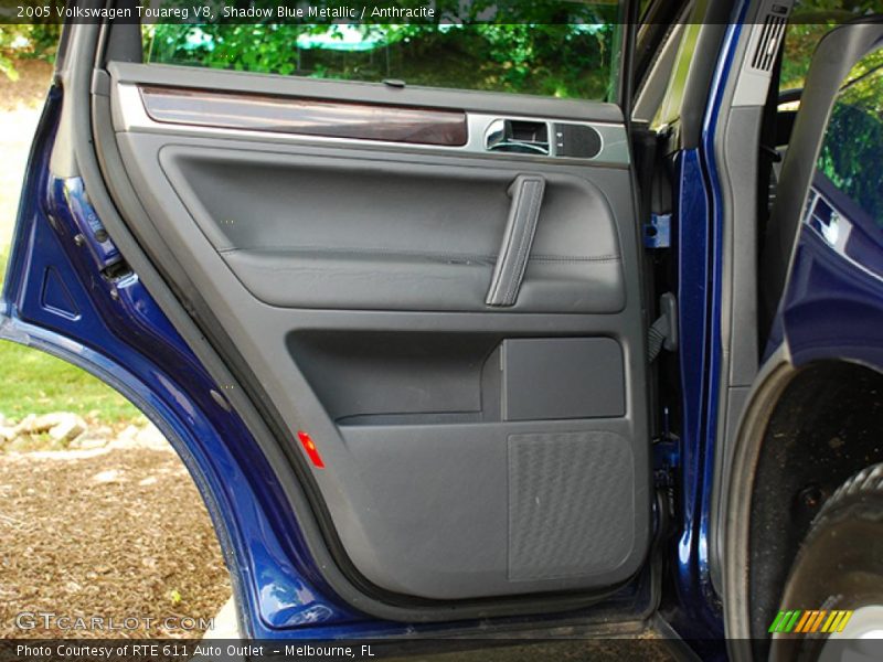 Shadow Blue Metallic / Anthracite 2005 Volkswagen Touareg V8