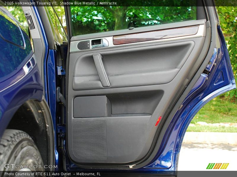 Shadow Blue Metallic / Anthracite 2005 Volkswagen Touareg V8