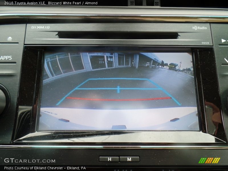 Blizzard White Pearl / Almond 2018 Toyota Avalon XLE