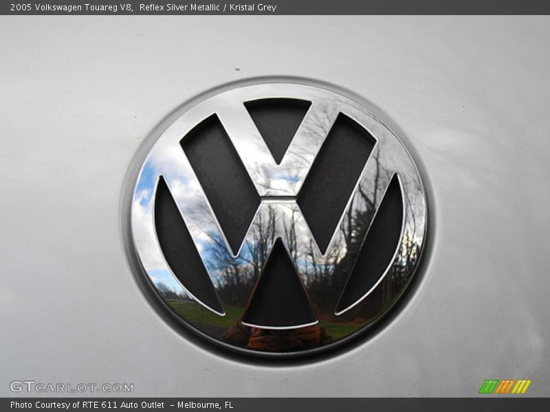 Reflex Silver Metallic / Kristal Grey 2005 Volkswagen Touareg V8