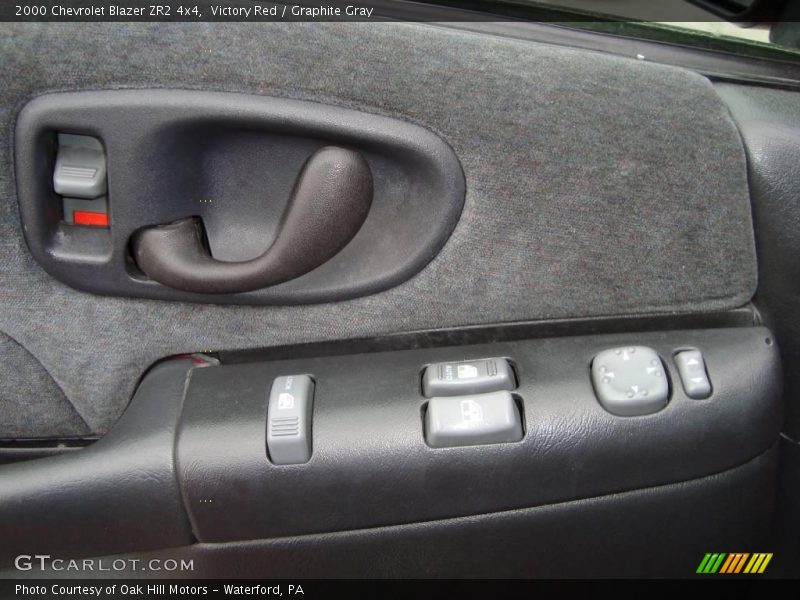 Victory Red / Graphite Gray 2000 Chevrolet Blazer ZR2 4x4