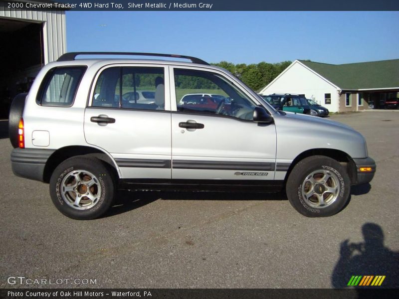 Silver Metallic / Medium Gray 2000 Chevrolet Tracker 4WD Hard Top