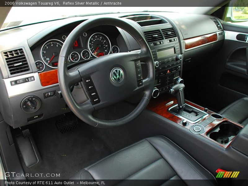 Reflex Silver Metallic / Anthracite 2006 Volkswagen Touareg V6