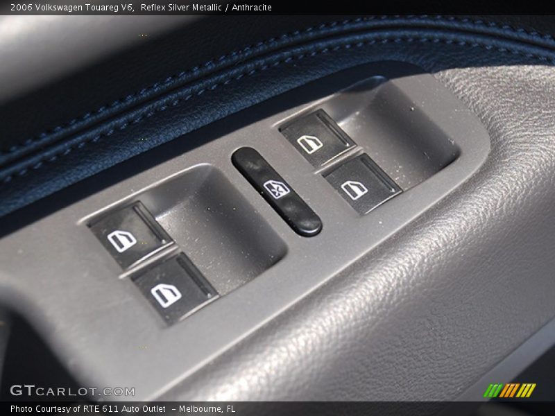 Reflex Silver Metallic / Anthracite 2006 Volkswagen Touareg V6