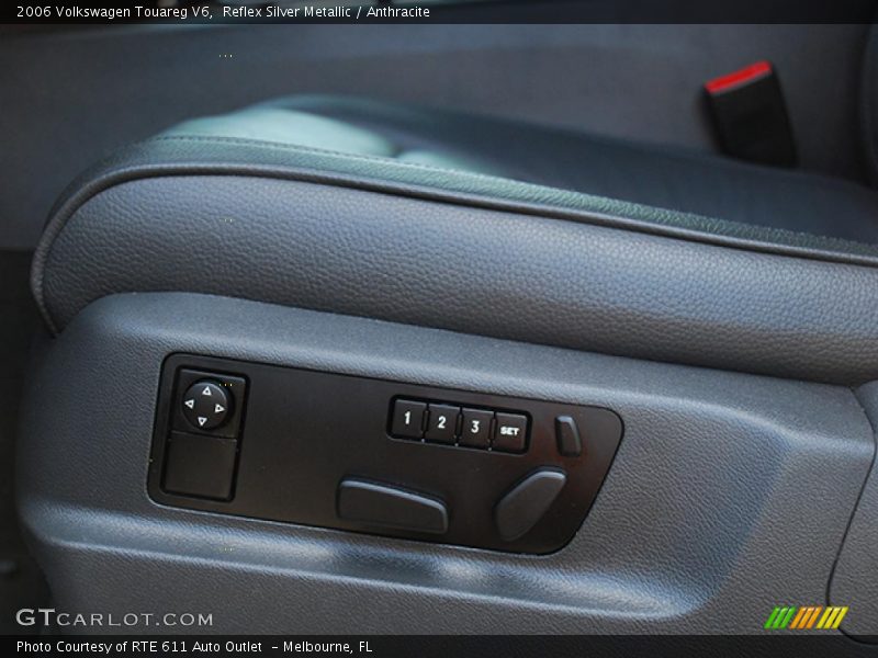 Reflex Silver Metallic / Anthracite 2006 Volkswagen Touareg V6