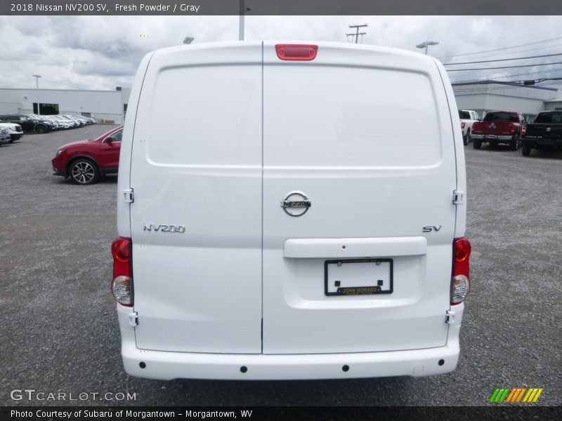 Fresh Powder / Gray 2018 Nissan NV200 SV