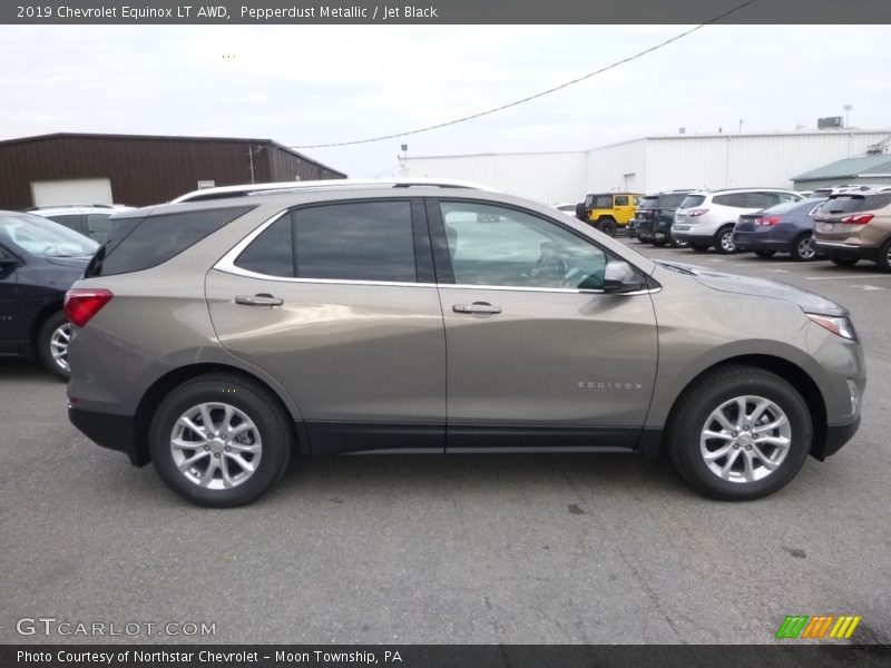 Pepperdust Metallic / Jet Black 2019 Chevrolet Equinox LT AWD