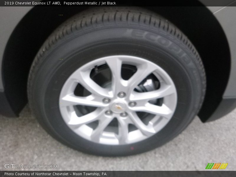 Pepperdust Metallic / Jet Black 2019 Chevrolet Equinox LT AWD