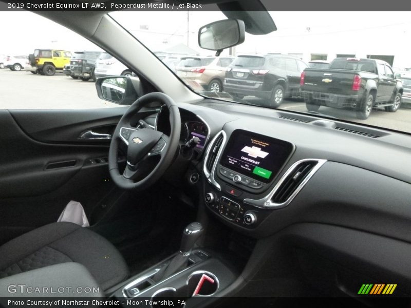 Pepperdust Metallic / Jet Black 2019 Chevrolet Equinox LT AWD