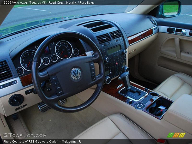 Reed Green Metallic / Pure Beige 2006 Volkswagen Touareg V8