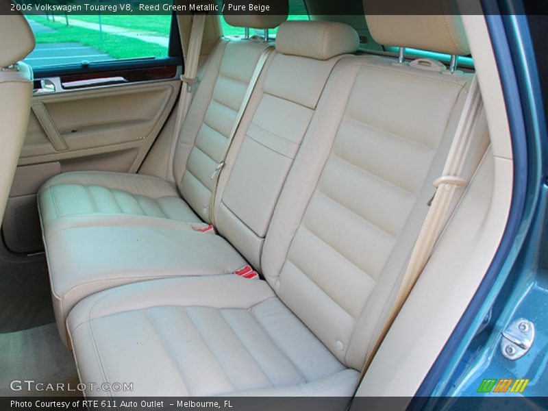 Reed Green Metallic / Pure Beige 2006 Volkswagen Touareg V8