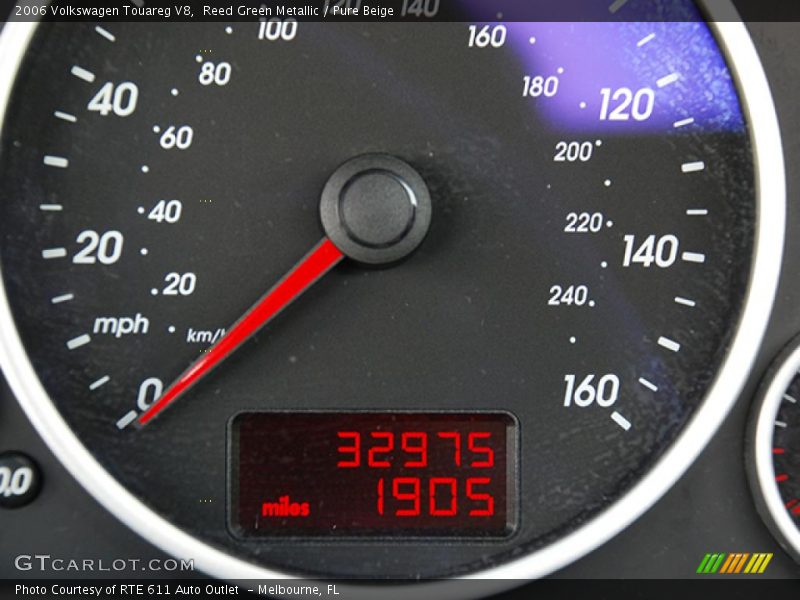 Reed Green Metallic / Pure Beige 2006 Volkswagen Touareg V8