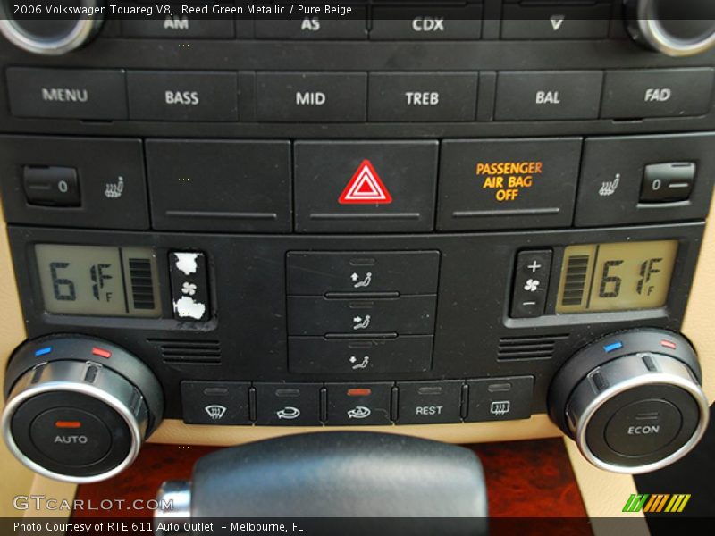 Reed Green Metallic / Pure Beige 2006 Volkswagen Touareg V8