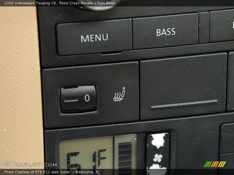 Reed Green Metallic / Pure Beige 2006 Volkswagen Touareg V8
