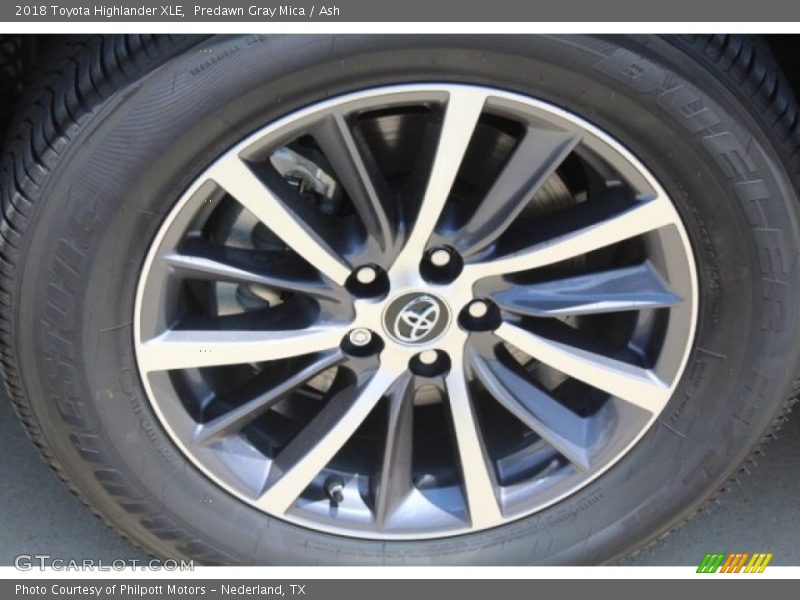 Predawn Gray Mica / Ash 2018 Toyota Highlander XLE