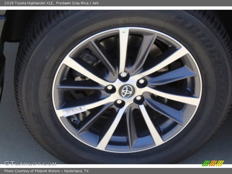Predawn Gray Mica / Ash 2018 Toyota Highlander XLE