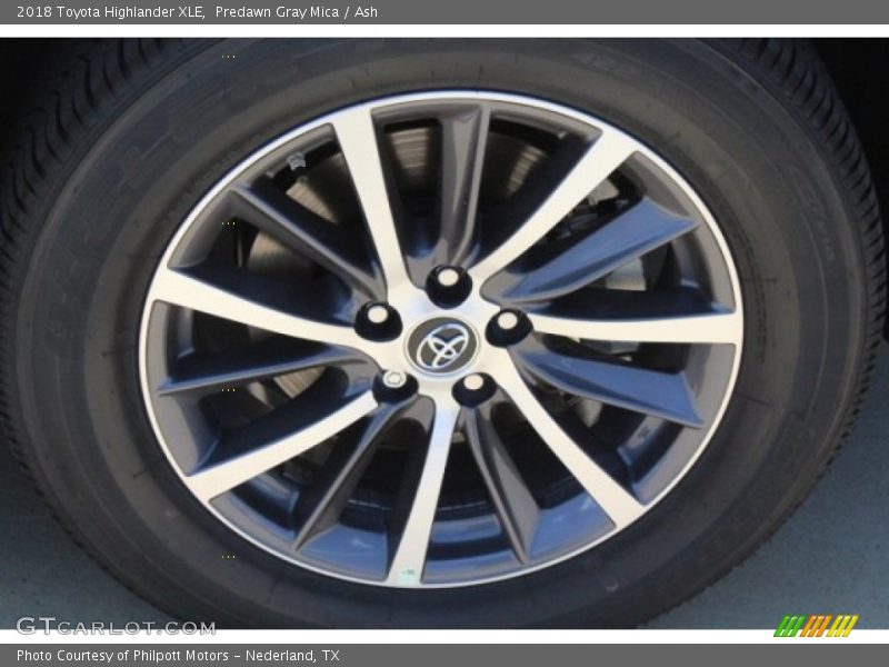 Predawn Gray Mica / Ash 2018 Toyota Highlander XLE