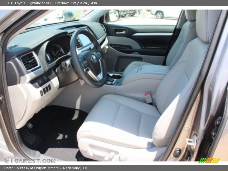 Predawn Gray Mica / Ash 2018 Toyota Highlander XLE