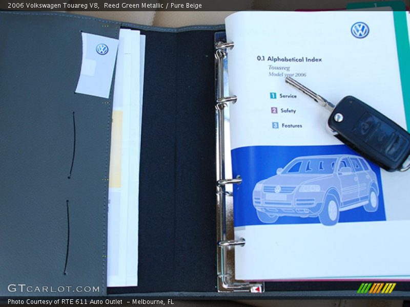Reed Green Metallic / Pure Beige 2006 Volkswagen Touareg V8