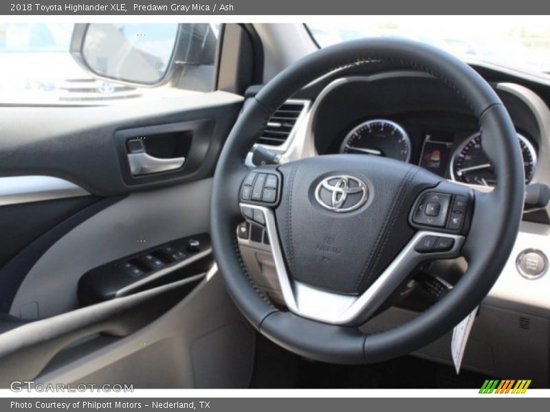 Predawn Gray Mica / Ash 2018 Toyota Highlander XLE