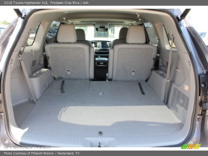 Predawn Gray Mica / Ash 2018 Toyota Highlander XLE