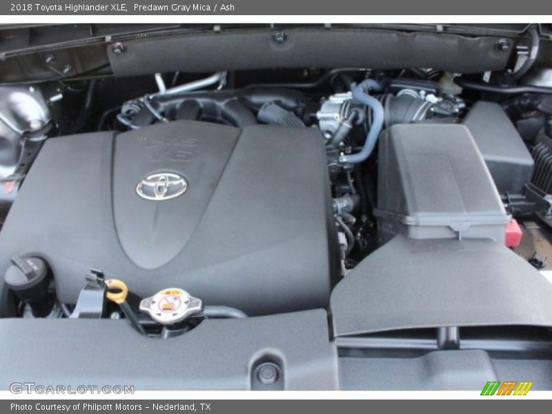 Predawn Gray Mica / Ash 2018 Toyota Highlander XLE