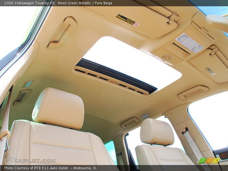 Reed Green Metallic / Pure Beige 2006 Volkswagen Touareg V8