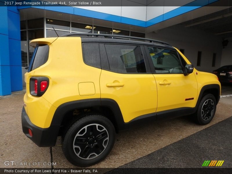 Solar Yellow / Black 2017 Jeep Renegade Trailhawk 4x4