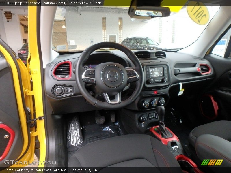 Solar Yellow / Black 2017 Jeep Renegade Trailhawk 4x4